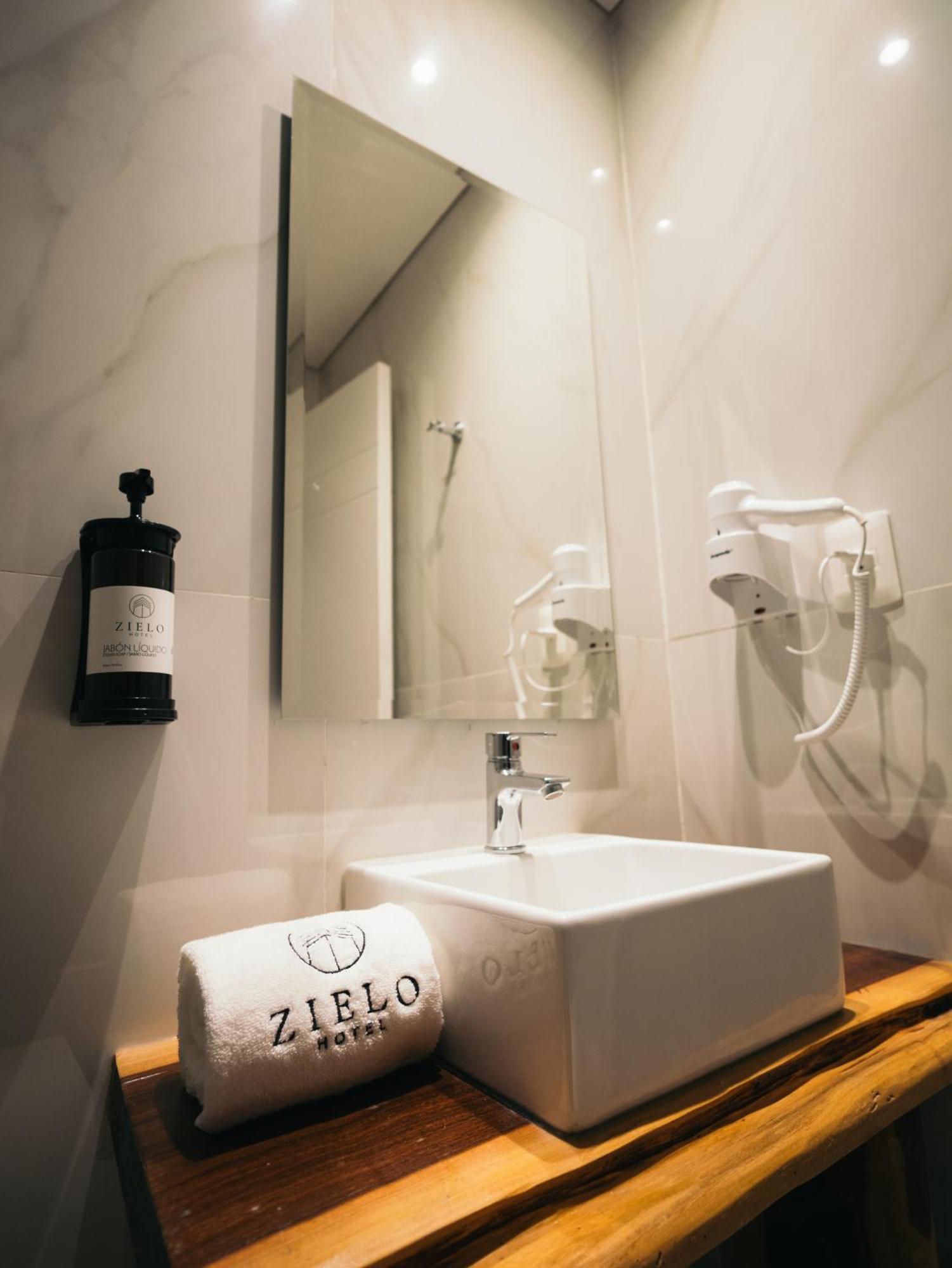 Zielo Hotel Asuncion Exterior photo
